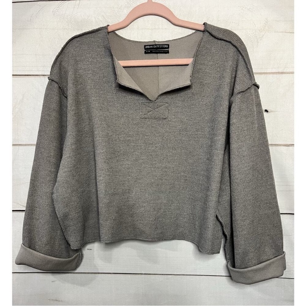 Urban Outfitters • Sweater